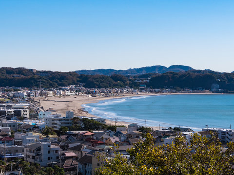由比ヶ浜海水浴場 のストック写真 ロイヤリティフリーの画像 ベクター イラスト Adobe Stock 由比ヶ浜海水浴場 のストック写真 ロイヤリティフリーの画像 ベクター イラスト Adobe Stock