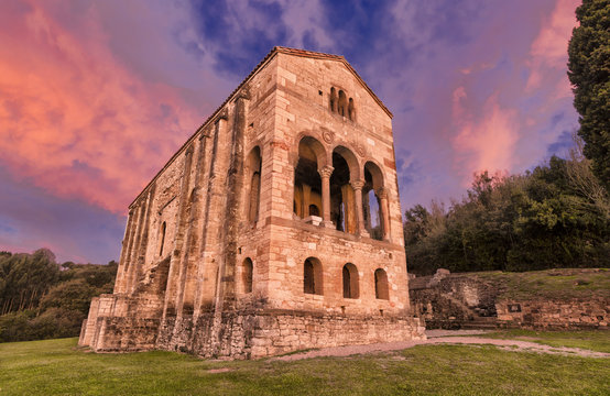 Santa Mar&iacute;a del Naranco,Oviedo