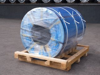 Steel coils on bedding preparation and make sure secured before stuffing in containers,