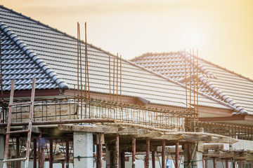 Obraz premium building modern house at construction site