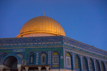 Fototapeta na wymiar Dome of the Rock Islamic Mosque Temple Mount, Jerusalem. Built in 691, where Prophet Mohamed ascended to heaven on an angel in his 