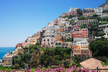 Fototapeta premium Positano houses on the rock - famous old italian resort, Italy