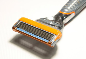 5-blade razor head