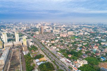 Fototapeta na wymiar Urban building of Bangkok skyline morning sun rise