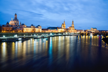 Panorama Skyline Dresden Altstadt bei Nacht