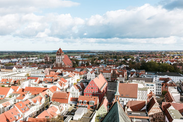 Panoramablick auf die Hansestadt Greifswald vom Dom aus