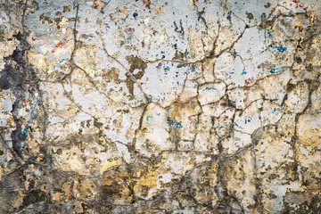old color ugly wall
