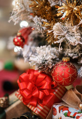 Chrsitmas tree with red balls and presents