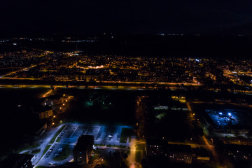 Obraz premium Aerial view of the city at night.