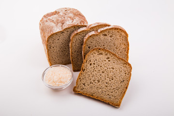 Bauernbrot mit Salz