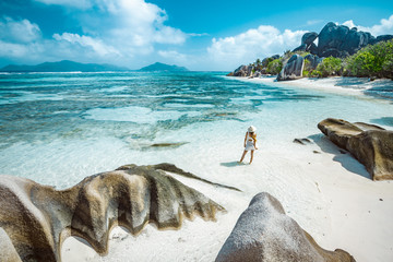 A Girl on Seychelles - obrazy, fototapety, plakaty