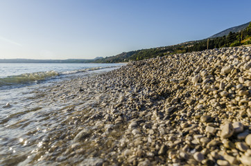 close-up break on lourdata stones beach
