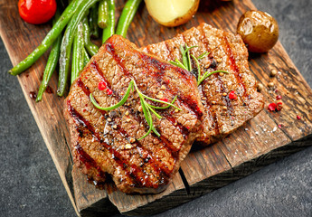 Grilled fillet steaks