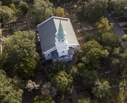 Aerial view of colonial Episcopal church in historic Beaufort, South Carolina, USA