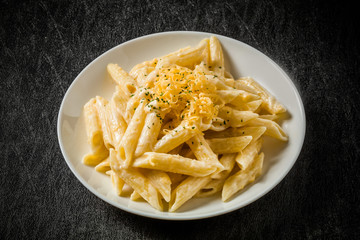マカロニチーズ　Macaroni and cheese