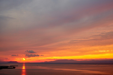 御輿来海岸から望む有明海の夕焼け
