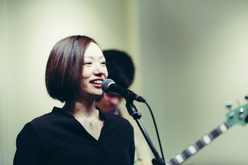 女性ヴォーカル