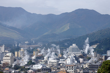 別府の湯けむり