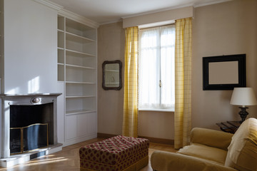 Noble living room with fireplace