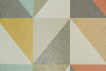 Textura de madera con formas geometricas de colores. Vista de cerca