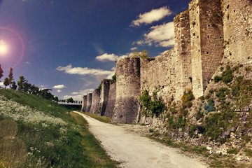 Provins