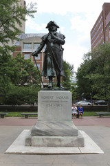 Statue of Robert Morris