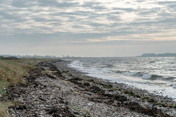 Fototapeta na wymiar Ostseeküste in Dänemark bei Dämmerung