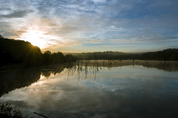Fototapeta premium Lakeside Sunrise