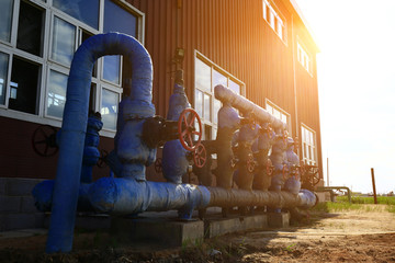 Oil pipes and valves