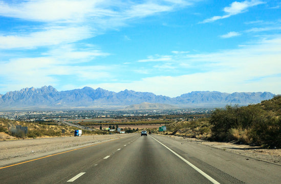 Fototapeta Peloncillo Mountains near Truth or Consequences New Mexico