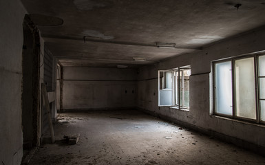 Fototapeta na wymiar Abandoned industrial building