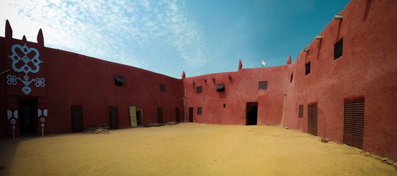 Exterior view to Damagaram sultan residence, Zinder, Niger