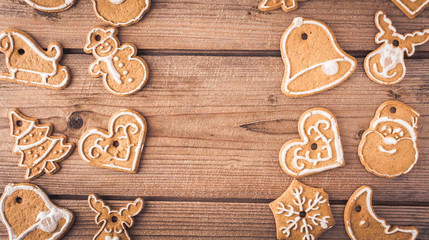 gingerbreads on wooden background