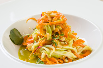 spaghetti from carrots and zucchini with pesto