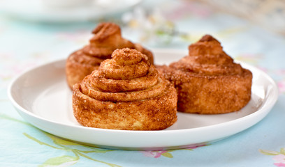 Homemade cinnamon buns cakes on a table