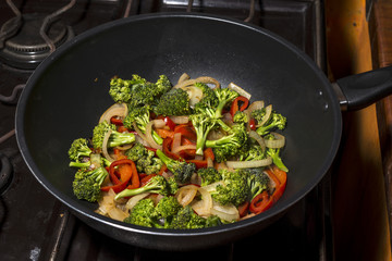 Broccoli, onion and pepper