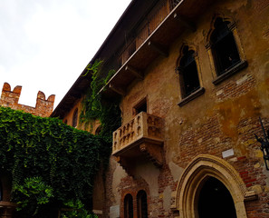 Fototapeta na wymiar Balcone di Giulietta
