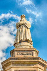 Obraz premium Statue of Leonardo da Vinci in Milan, Italy