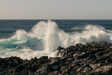 Panorama marino - Onde sugli scogli