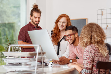 Coworkers brainstorming together