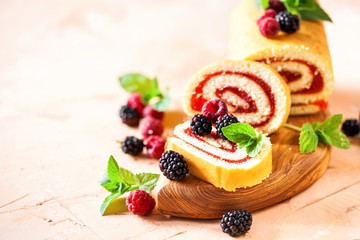 Swiss roll with berries