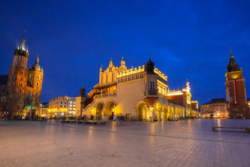 Fototapeta na wymiar The Krakow Cloth Hall on the Main Square at night, Poland