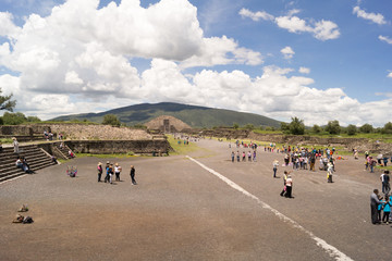 teotihuacan pyramids