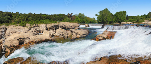 La Cèze dans les rochers