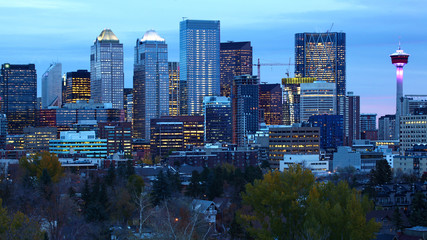 Naklejka premium Calgary, Canada city center after dark