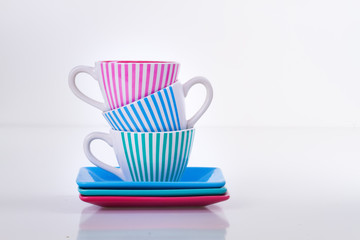 three color cups one in one