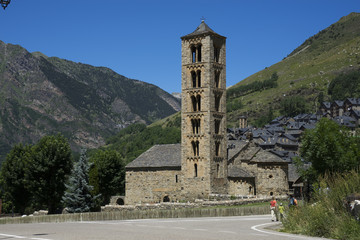Romanische Kirche im Valle de Boi in den Spanischen Pyrenäen