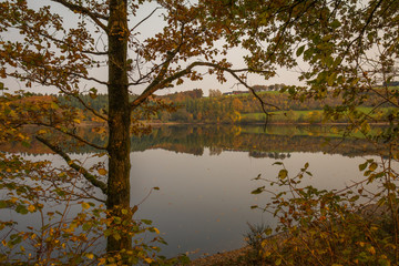 Listertalsperre im Herbst