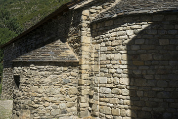 Romanische Kirche im Valle de Boi in den Spanischen Pyrenäen