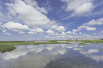 Plateau lakes, blue sky, white clouds and wetlands